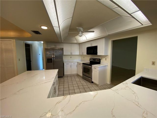 225 SE 31st ST, Cape Coral, FL 33904