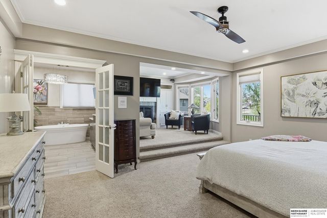 17002 T Street, Omaha, NE 68135