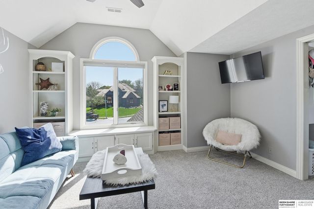 17002 T Street, Omaha, NE 68135