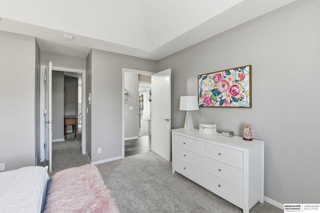 17002 T Street, Omaha, NE 68135