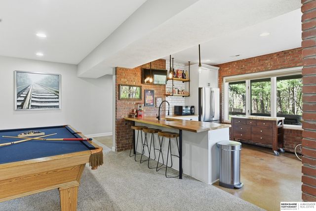 17002 T Street, Omaha, NE 68135