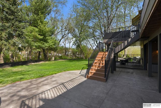 17002 T Street, Omaha, NE 68135