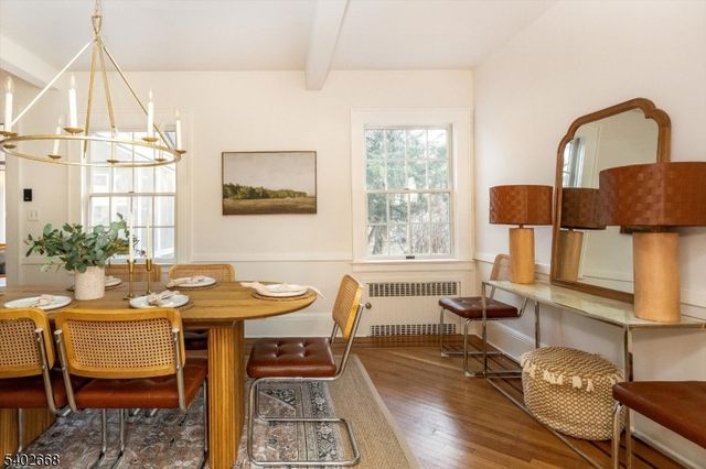 47 Oakland Rd, Maplewood Twp., NJ 07040