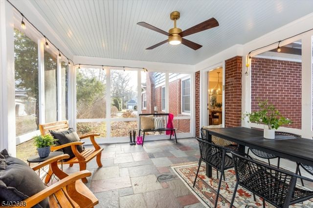 47 Oakland Rd, Maplewood Twp., NJ 07040