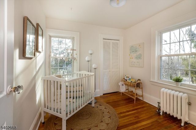 47 Oakland Rd, Maplewood Twp., NJ 07040