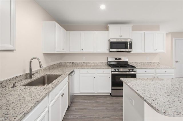 103 Kini LN, Suffolk, VA 23435