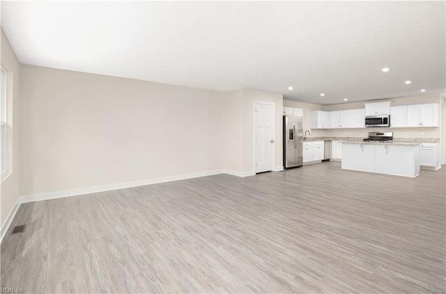 103 Kini LN, Suffolk, VA 23435