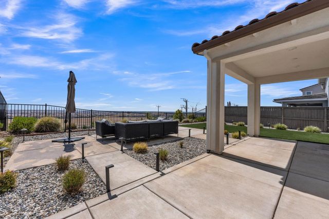 3281 Wildland Ct, Folsom, CA 95630