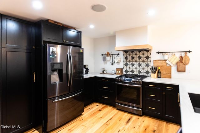 35 1st Street, Troy, NY 12180