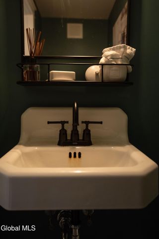 35 1st Street, Troy, NY 12180