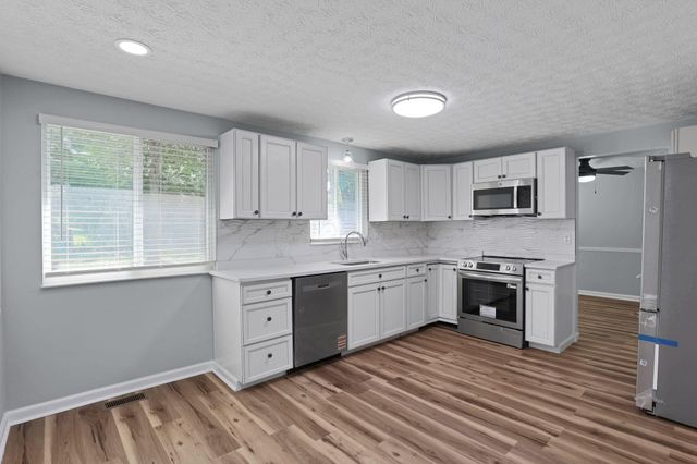 6588 Strathcona Avenue, Dublin, OH 43017