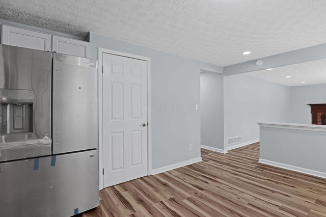 6588 Strathcona Avenue, Dublin, OH 43017