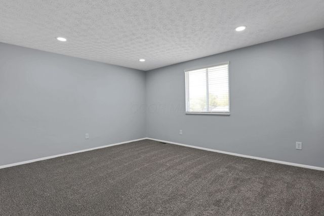6588 Strathcona Avenue, Dublin, OH 43017