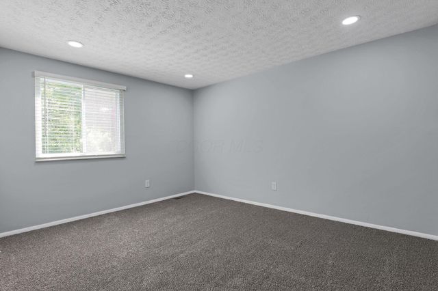 6588 Strathcona Avenue, Dublin, OH 43017