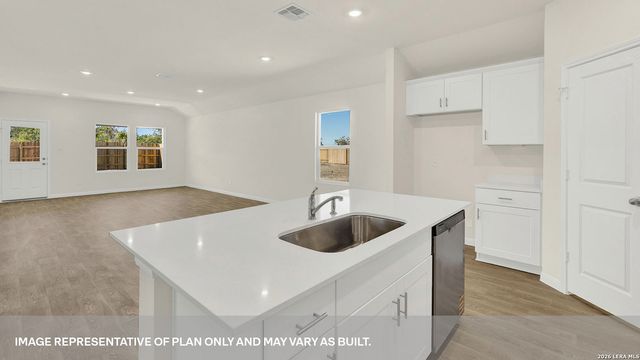 321 YELLOWSTONE DRIVE, Kyle, TX 78640