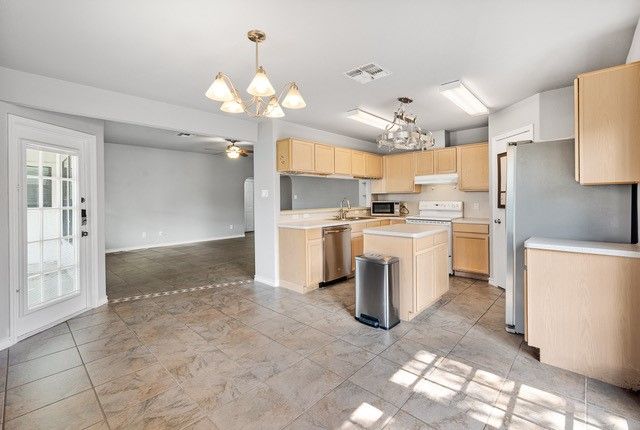 2822 Saint Felicity, Corpus Christi, TX 78418