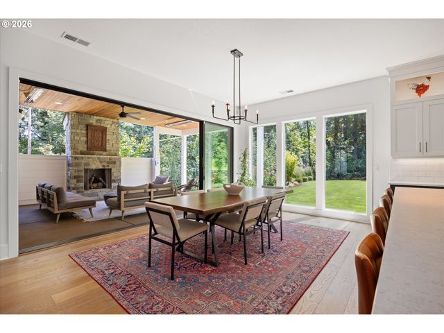 2850 Sw TURNER Rd, West Linn, OR 97068