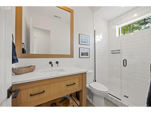 2850 Sw TURNER Rd, West Linn, OR 97068