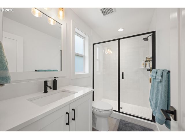 2850 Sw TURNER Rd, West Linn, OR 97068