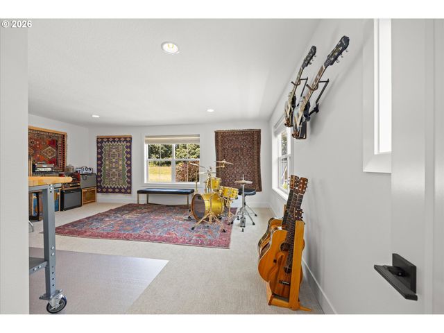 2850 Sw TURNER Rd, West Linn, OR 97068