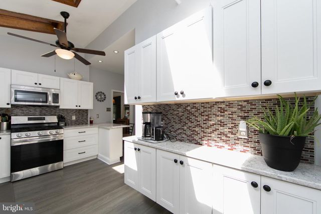 101 7TH AVE, Haddon Heights, NJ 08035