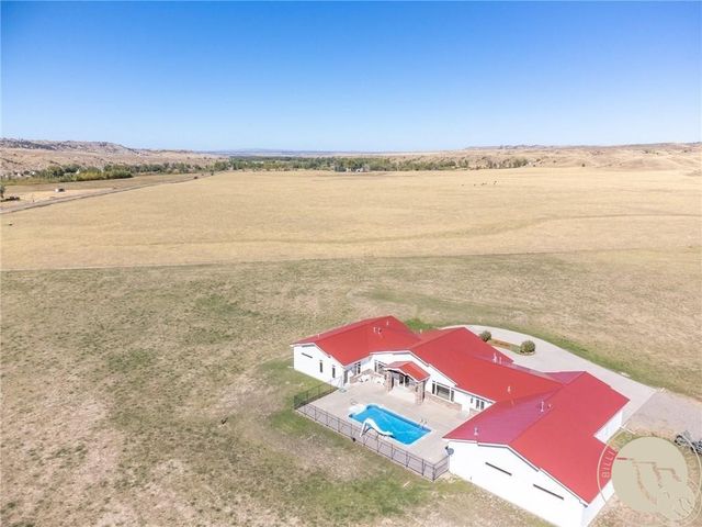 325 Three Wolf Road, Huntley, MT 59037