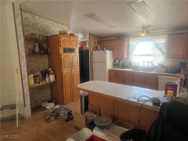 2779 South Sandstone Drive, Amargosa Valley, NV 89020