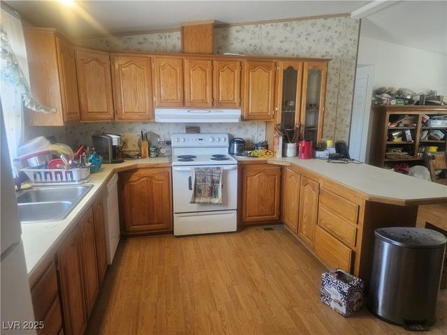 2779 South Sandstone Drive, Amargosa Valley, NV 89020