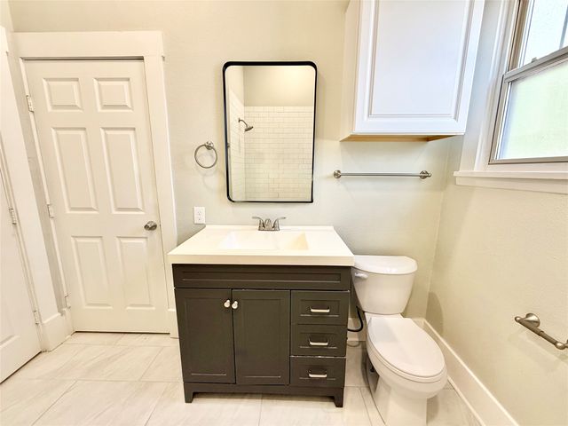 1201 E Lamar Street, Sherman, TX 75090