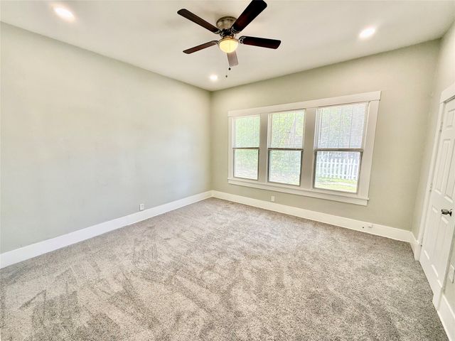 1201 E Lamar Street, Sherman, TX 75090