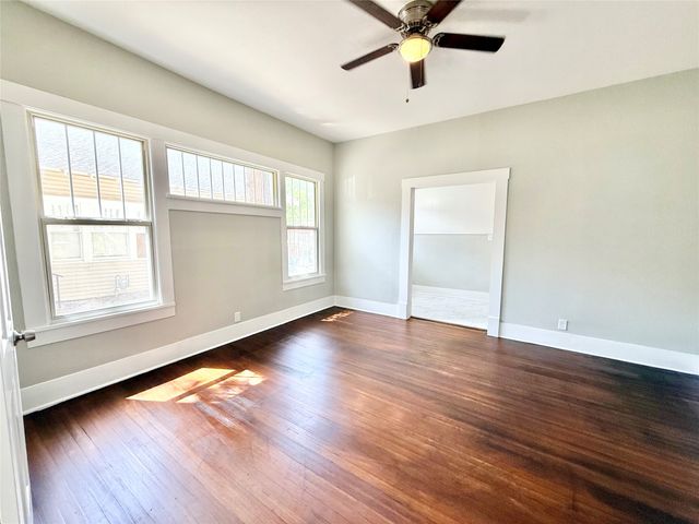 1201 E Lamar Street, Sherman, TX 75090