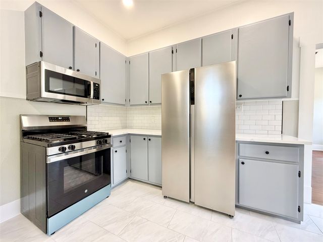 1201 E Lamar Street, Sherman, TX 75090