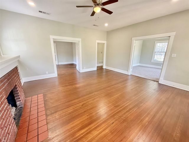 1201 E Lamar Street, Sherman, TX 75090