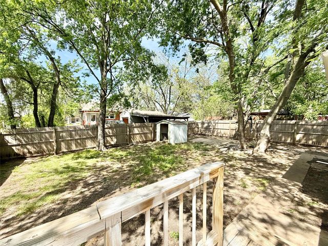 1201 E Lamar Street, Sherman, TX 75090