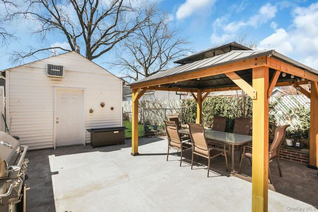 9418 95th Street, Ozone Park, NY 11416