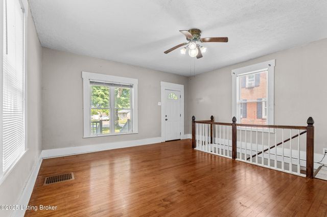 1205 S 43rd St, Louisville, KY 40211