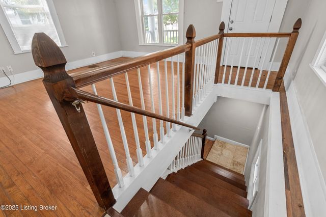 1205 S 43rd St, Louisville, KY 40211