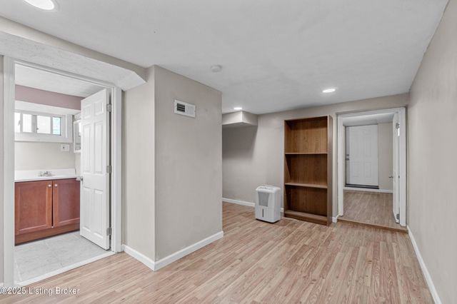 1205 S 43rd St, Louisville, KY 40211