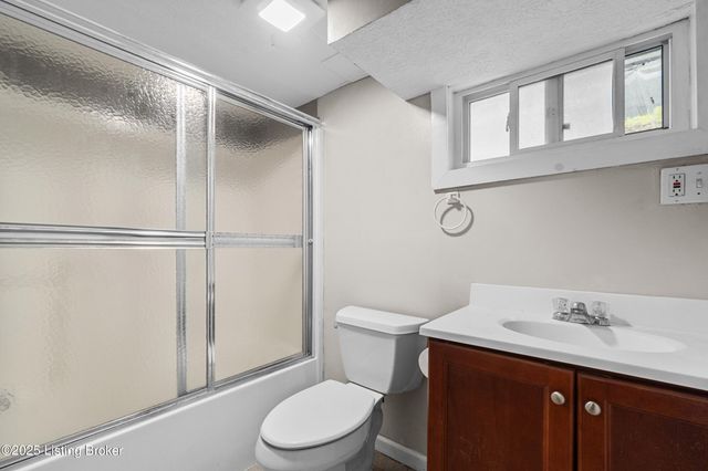 1205 S 43rd St, Louisville, KY 40211