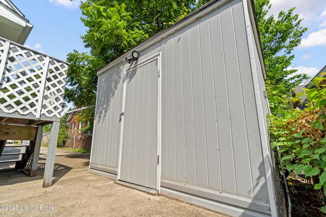 1205 S 43rd St, Louisville, KY 40211