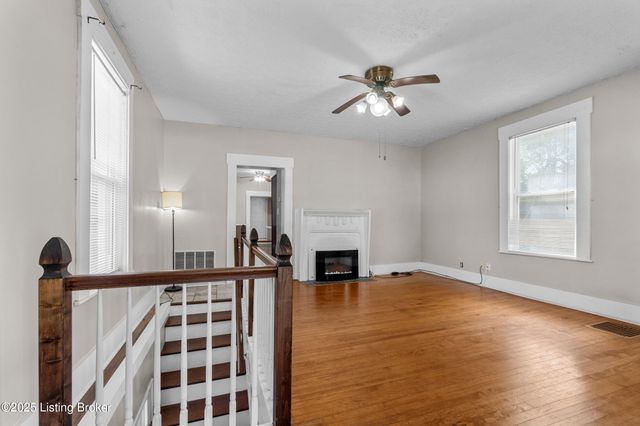 1205 S 43rd St, Louisville, KY 40211