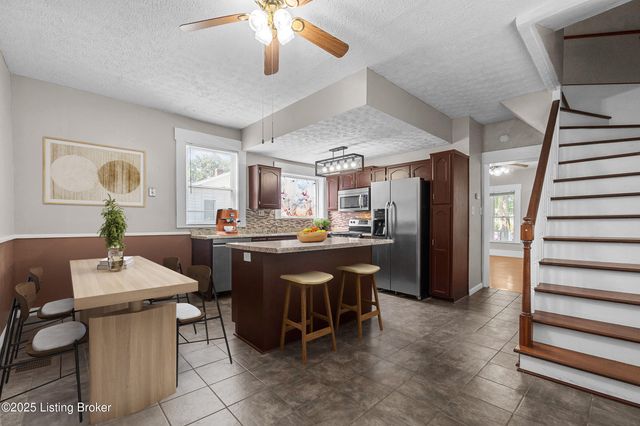 1205 S 43rd St, Louisville, KY 40211