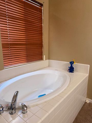 524 E Aldrich Ave, Livingston, CA 95334