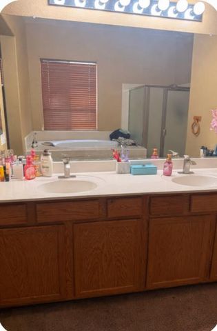524 E Aldrich Ave, Livingston, CA 95334
