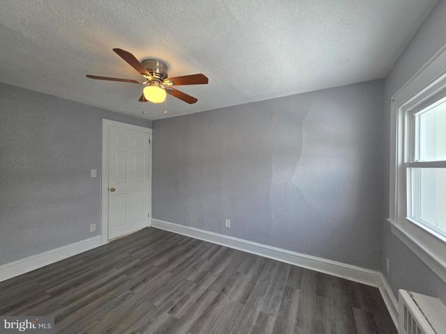 815 SAWYER AVE, Vineland, NJ 08360