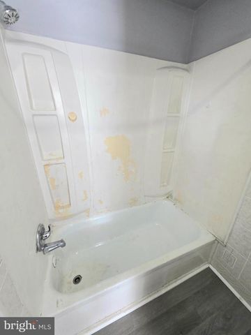 815 SAWYER AVE, Vineland, NJ 08360