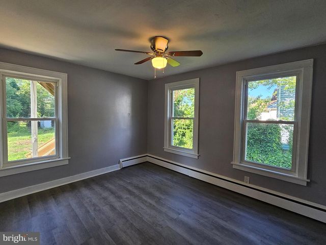 815 SAWYER AVE, Vineland, NJ 08360