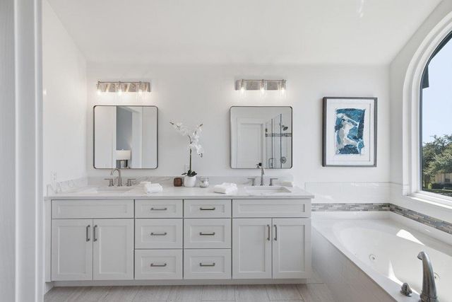 3009 Brittany Point LN, Austin, TX 78738