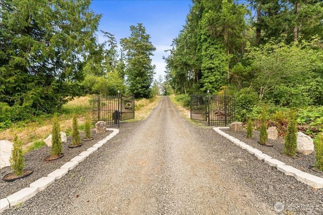 2701 Fishtrap Loop NE, Olympia, WA 98506