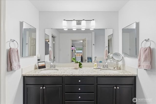 2701 Fishtrap Loop NE, Olympia, WA 98506